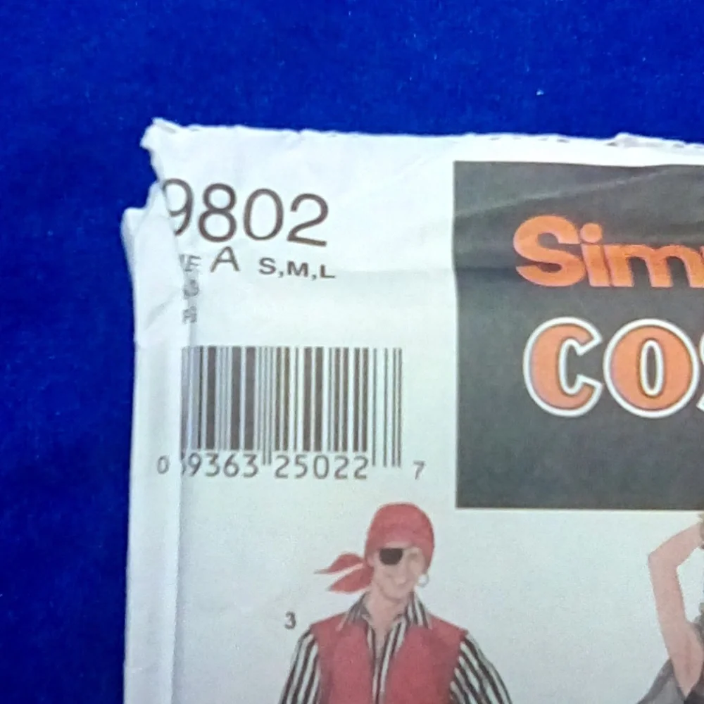 Simplicity Costumes Santa Vampire Sz s-m-I